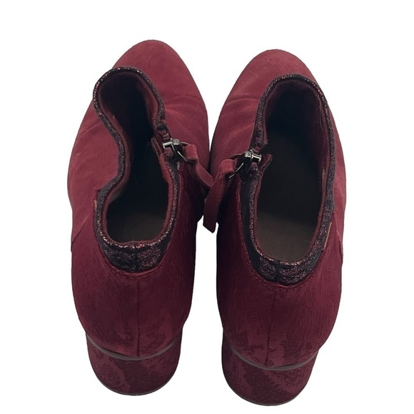 TOMS Red Suede Loren Block Heel Ankle Boots Size 7 Women's - Picture 5 of 9